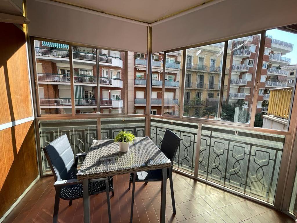 Rooms Viladomat Барселона Экстерьер фото