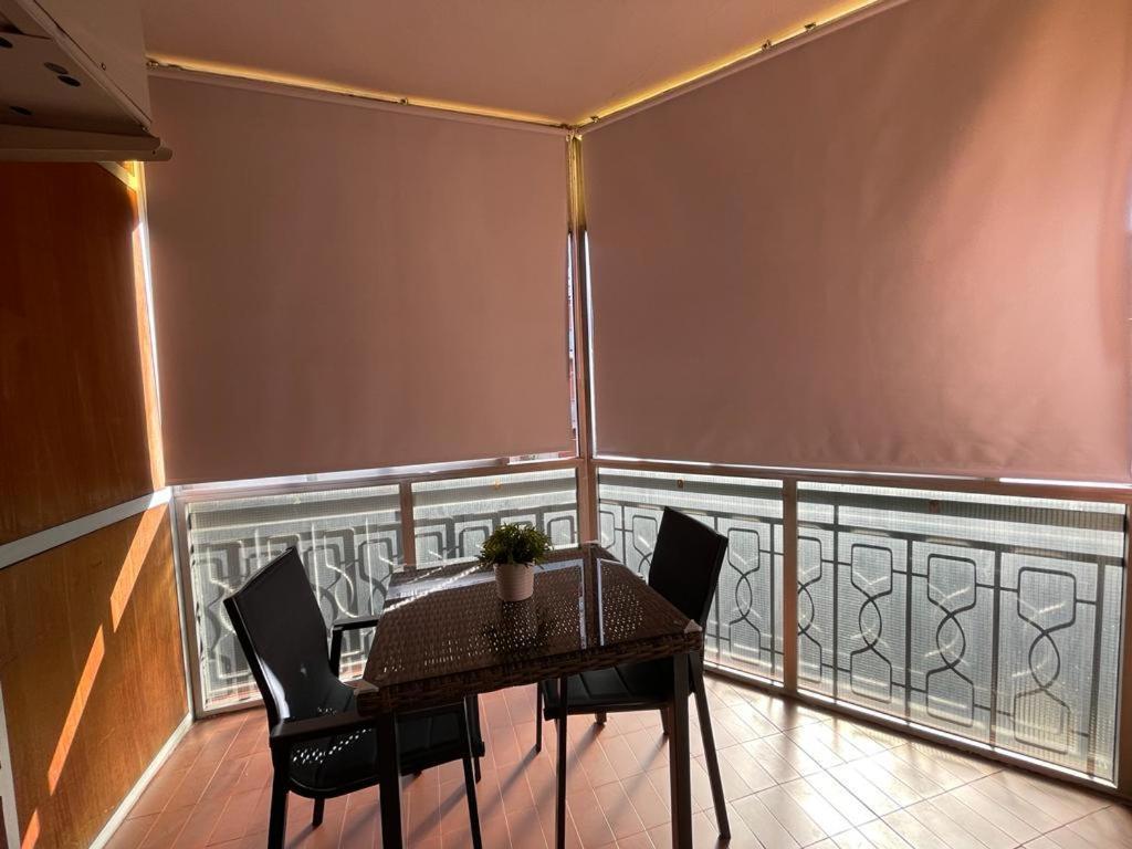 Rooms Viladomat Барселона Экстерьер фото