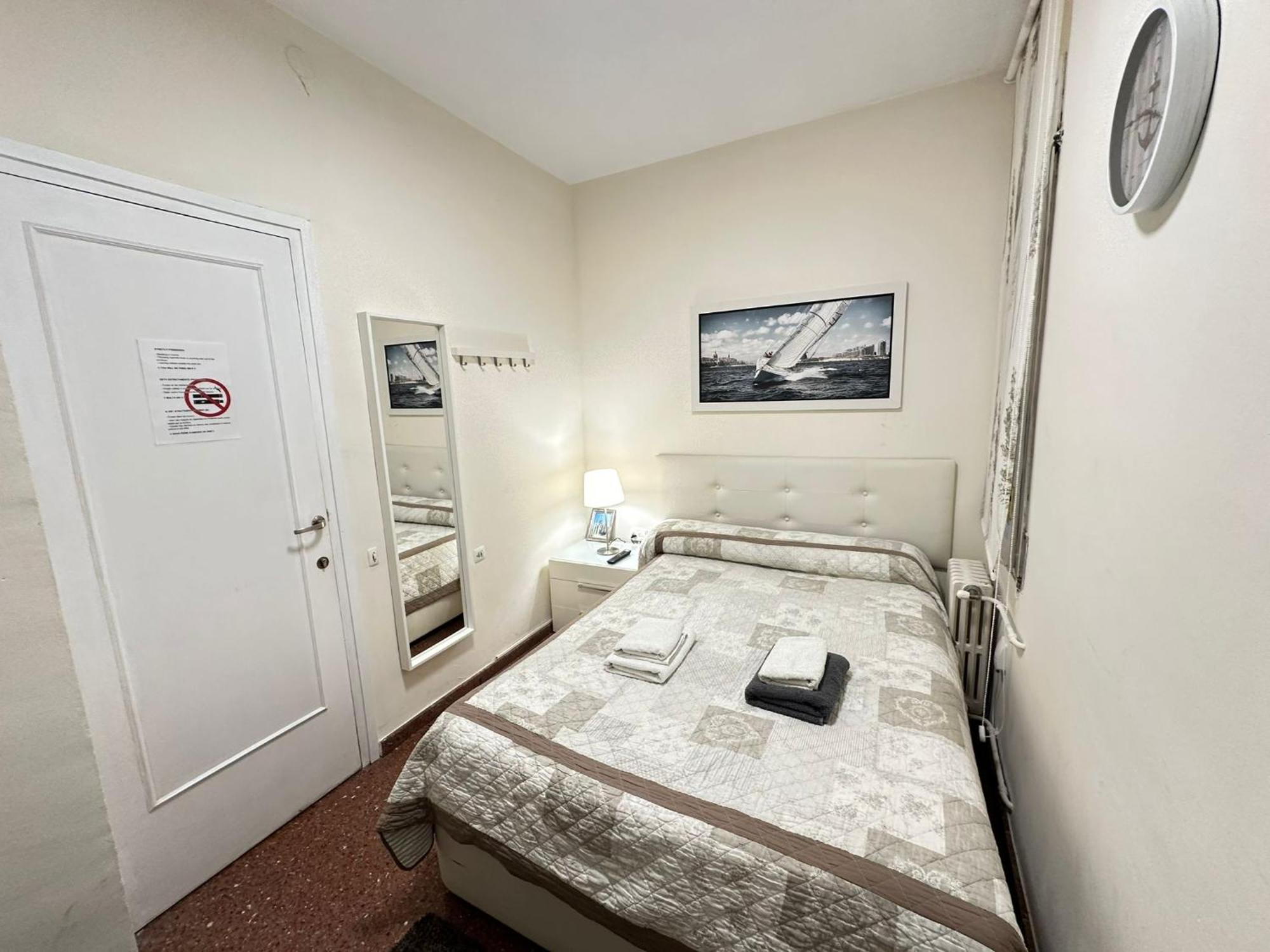 Rooms Viladomat Барселона Экстерьер фото